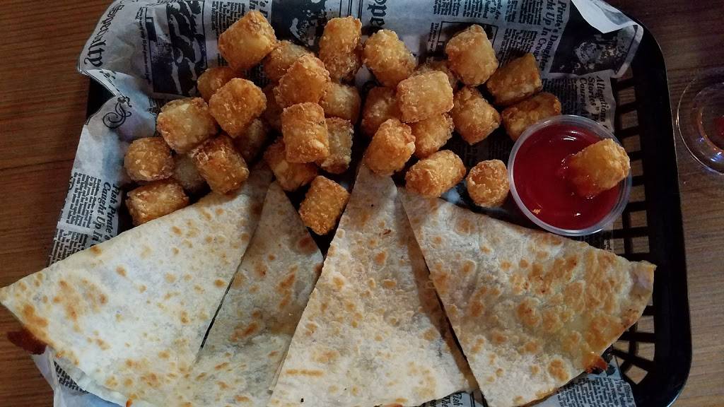 Rockin Horse Saloon & Grill | restaurant | 5200 W 159th St, Oak Forest, IL 60452, USA | 7086874100 OR +1 708-687-4100