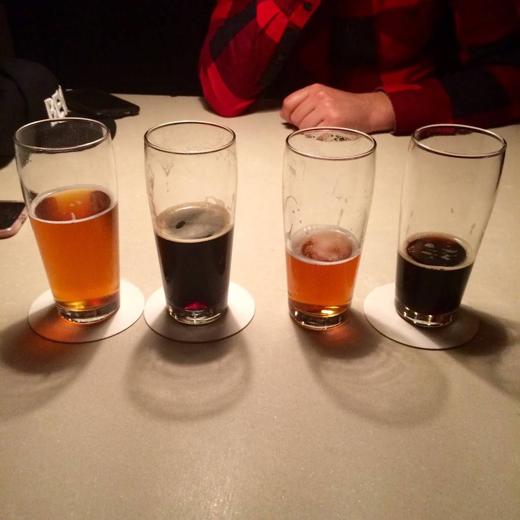 Woods Bar & Brewery | restaurant | 1701 Telegraph Ave, Oakland, CA 94612, USA | 5107478171 OR +1 510-747-8171