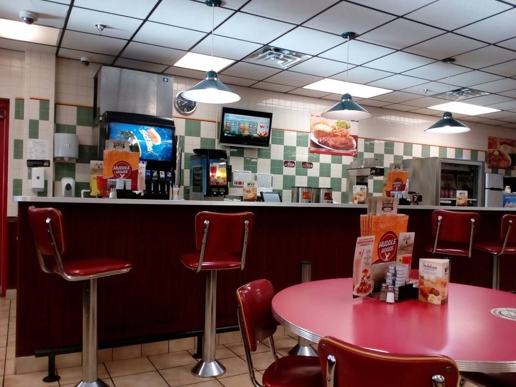 Huddle House | meal takeaway | 1589 Skippers Rd, Emporia, VA 23847, USA | 4346342829 OR +1 434-634-2829