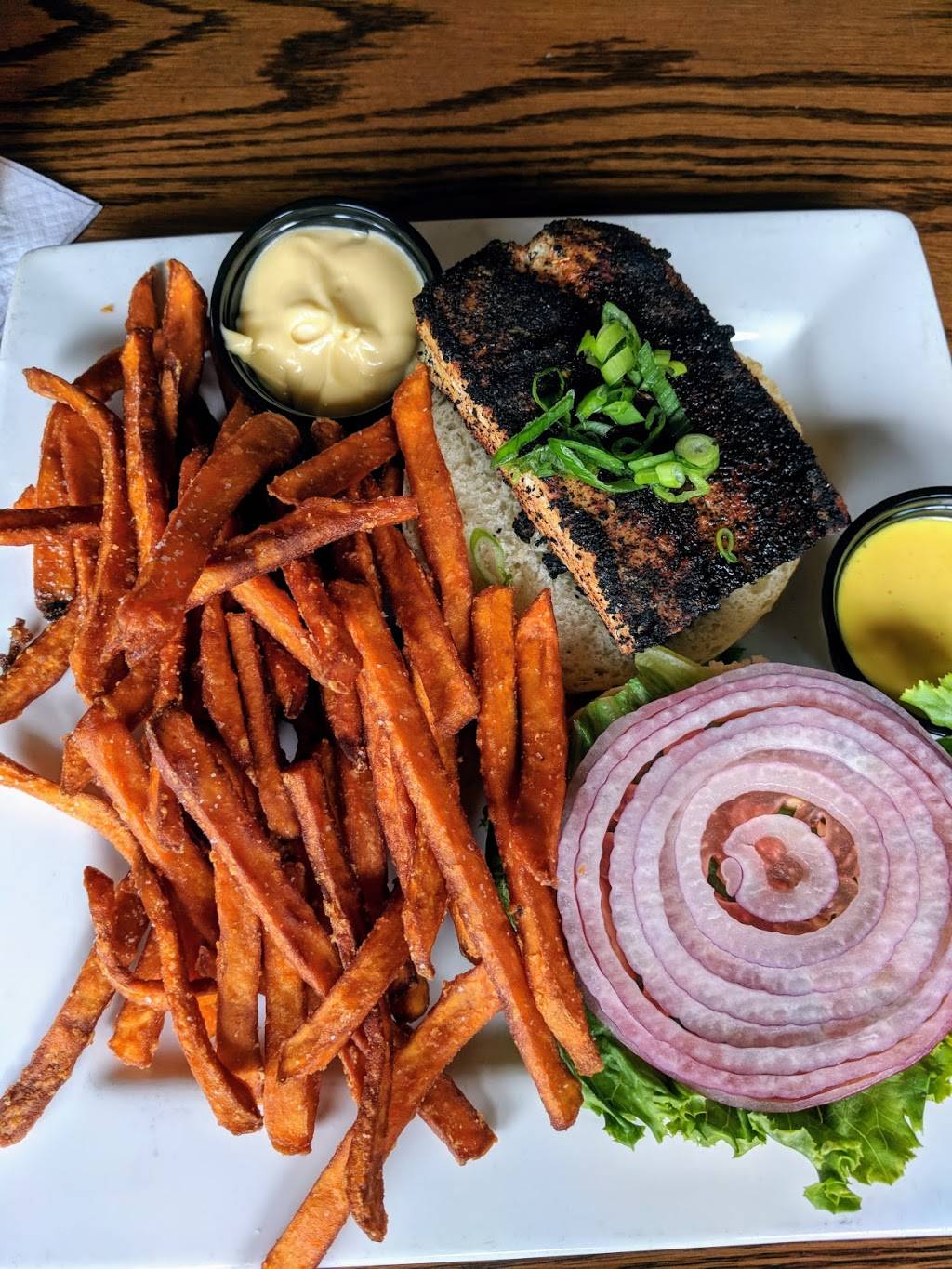 Lot 17 | restaurant | 4617 Liberty Ave, Pittsburgh, PA 15224, USA | 4126878117 OR +1 412-687-8117