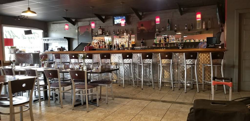 Tony and Als Deli | restaurant | 14960 Main St, Alachua, FL 32615, USA | 3865185552 OR +1 386-518-5552