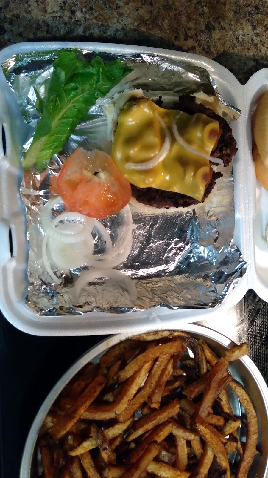 Valley Inn | restaurant | 8970 Main St, Honeoye, NY 14471, USA | 5852295400 OR +1 585-229-5400