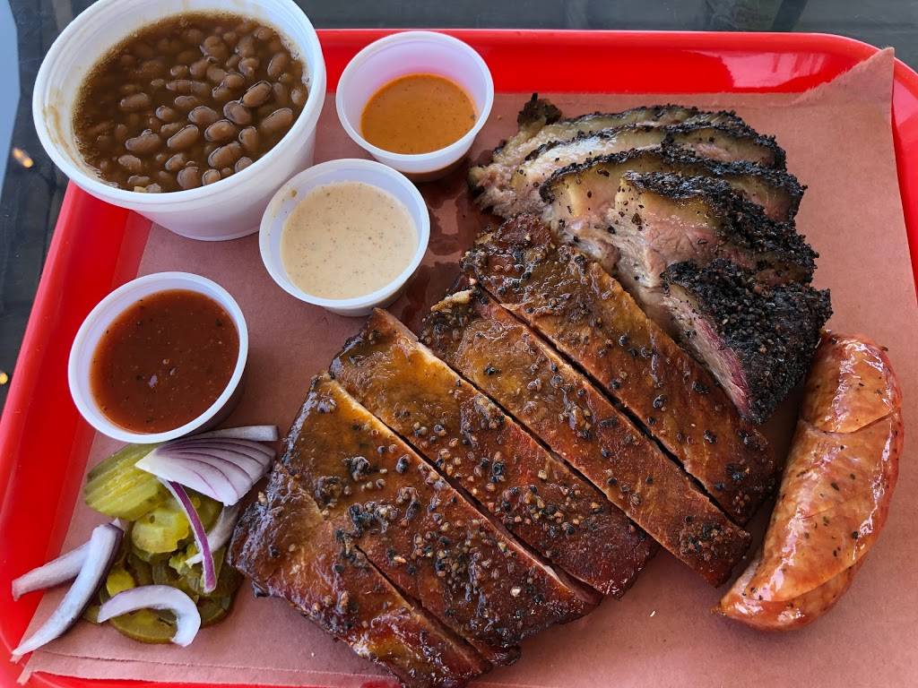 Blake’s BBQ | restaurant | 312 N Lindell St, Martin, TN 38237, USA | 7318194364 OR +1 731-819-4364