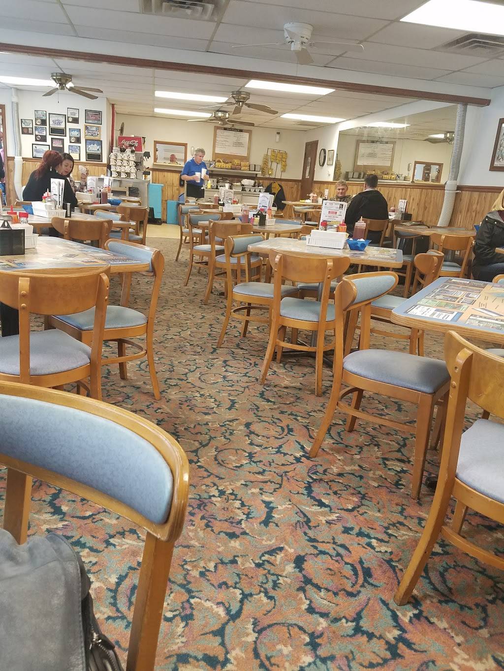 Town House II | restaurant | 1870 S Main St, Kannapolis, NC 28081, USA | 7049388220 OR +1 704-938-8220