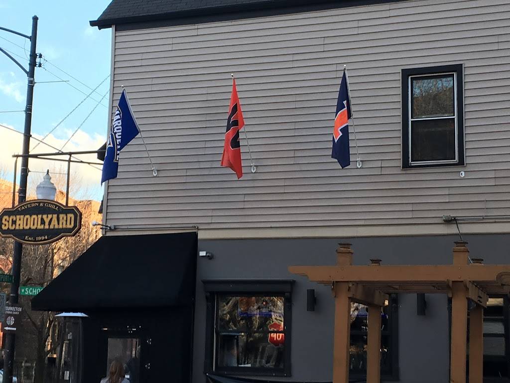Schoolyard Tavern & Grill | restaurant | 3258 N Southport Ave, Chicago, IL 60657, USA | 7735288226 OR +1 773-528-8226