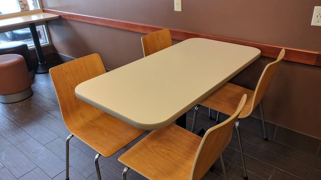 Dunkin Donuts | cafe | 1 Southfield Ave, Dobbs Ferry, NY 10522, USA | 9146748552 OR +1 914-674-8552