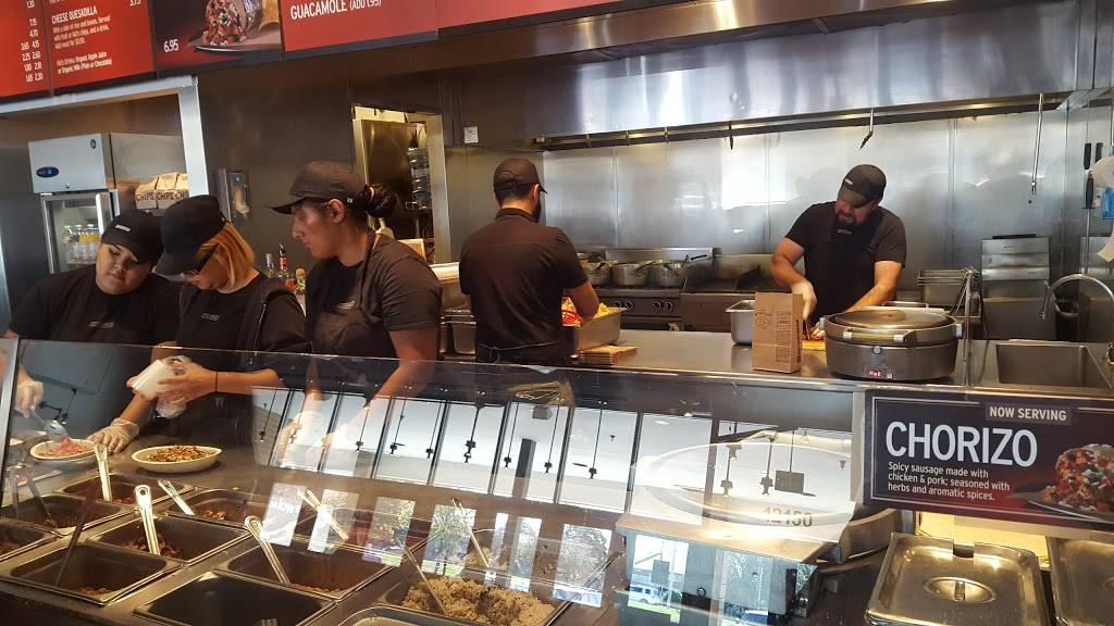 Chipotle Mexican Grill | restaurant | 12150 W 95th St, Lenexa, KS 66215, USA | 9134924610 OR +1 913-492-4610