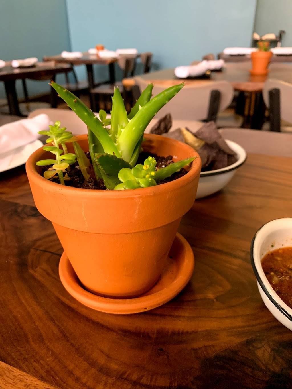 Villa Azteca | restaurant | 157 Main St, Salinas, CA 93901, USA | 8312562669 OR +1 831-256-2669