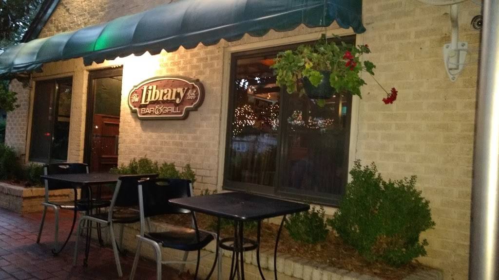 Library Bar & Grill | restaurant | 607 W Boyd St, Norman, OK 73069, USA | 4053667465 OR +1 405-366-7465