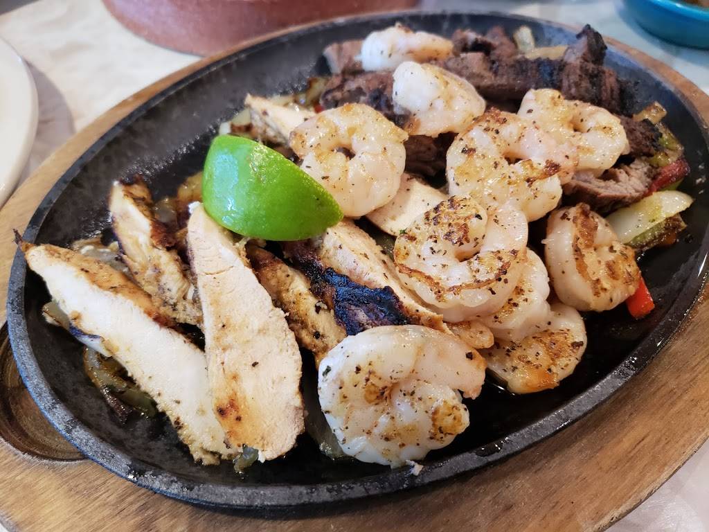 Chuys | restaurant | 8945 SW 162nd Ave, Miami, FL 33196, USA | 3054251982 OR +1 305-425-1982