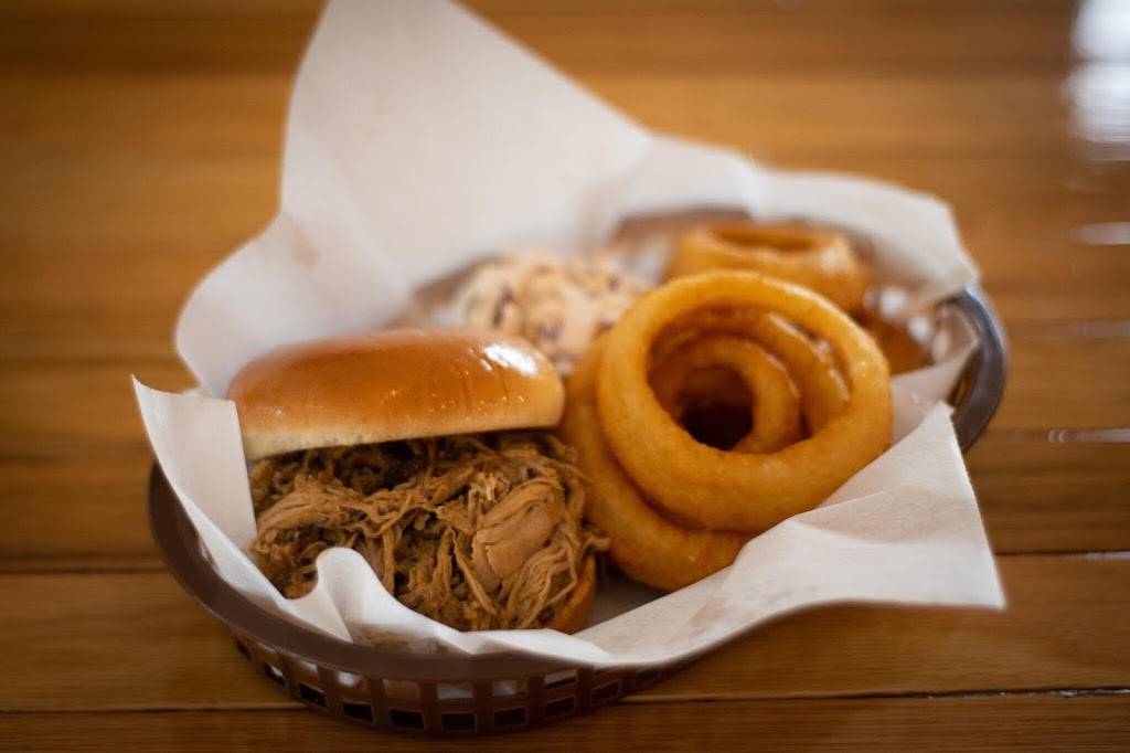 Big Hubert’s BBQ | restaurant | 4310 Puddledock Rd, Prince George, VA 23875, USA | 8047322222 OR +1 804-732-2222