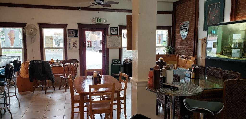 Daddys House of Ribs | restaurant | 13421 Main St, Lockeford, CA 95237, USA | 2097975000 OR +1 209-797-5000