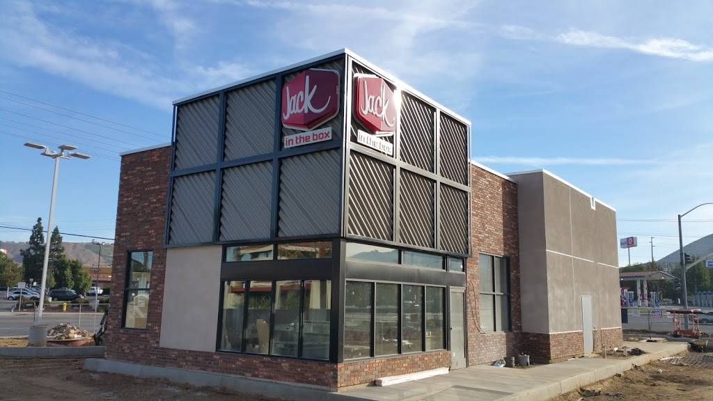 Jack in the Box | restaurant | 2511 E Lakeshore Dr, Lake Elsinore, CA 92530, USA | 9516746472 OR +1 951-674-6472