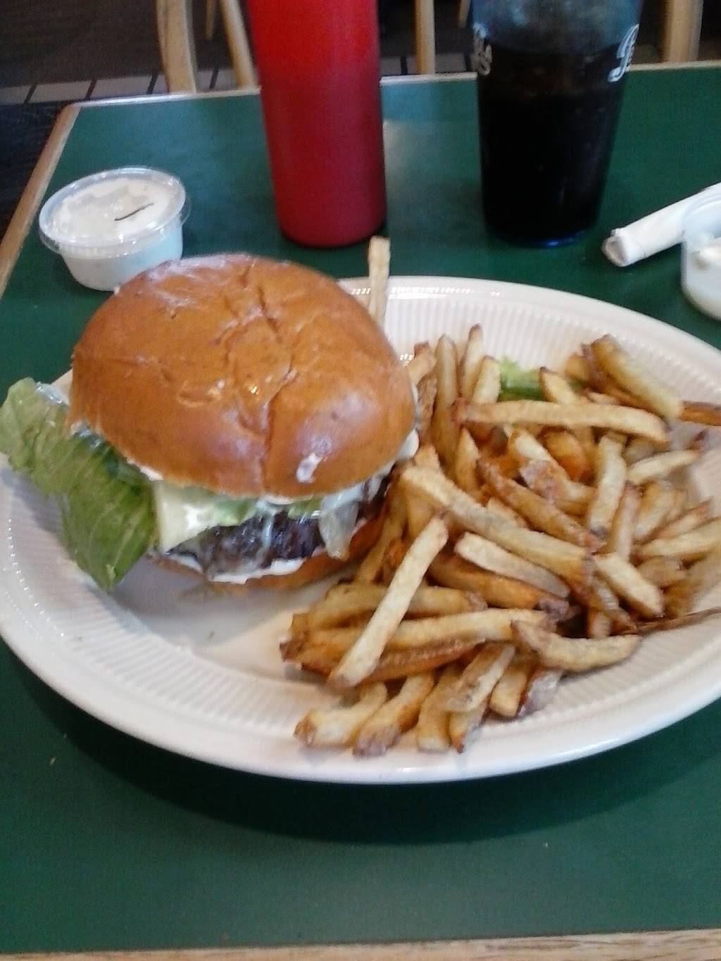 Hoagies Pizza & Pasta | restaurant | 6583 Memorial Dr, Lyndonville, VT 05851, USA | 8026261117 OR +1 802-626-1117