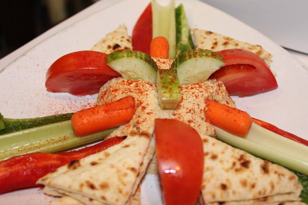 Rocks Northcenter | restaurant | 4138 N Lincoln Ave, Chicago, IL 60618, USA | 7738571793 OR +1 773-857-1793