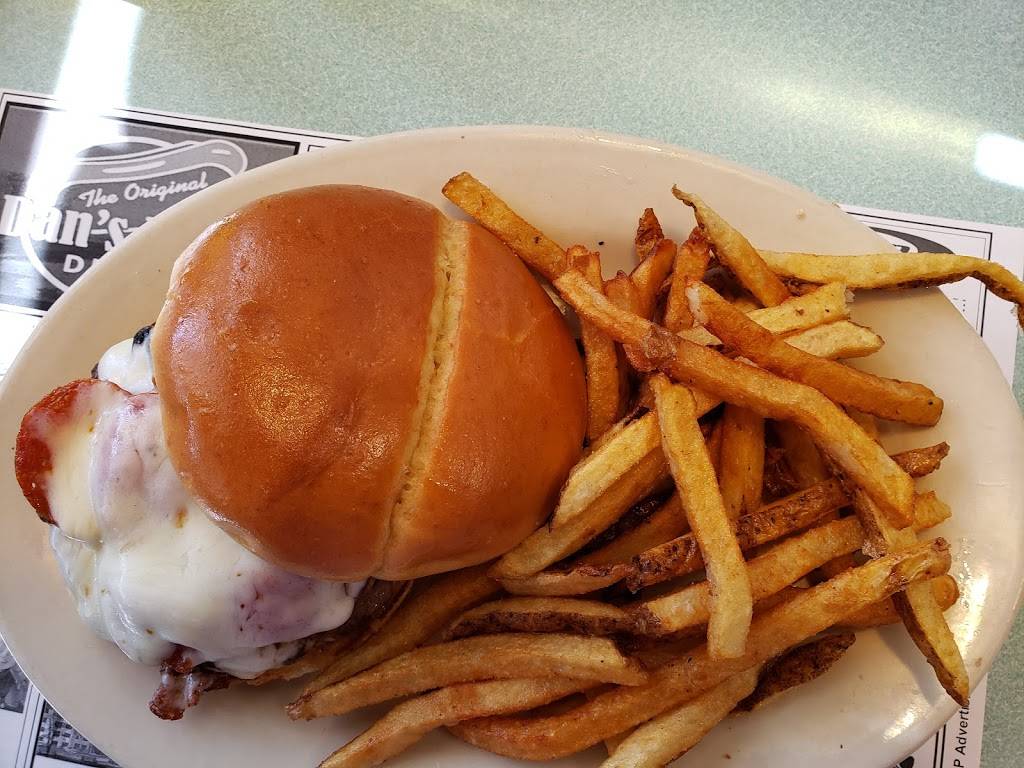 Dans Dogs Hot Dog Eatery & Diner (formerly The Place To Be Deli | restaurant | 5751 Smith Rd, Cleveland, OH 44142, USA | 2168989141 OR +1 216-898-9141