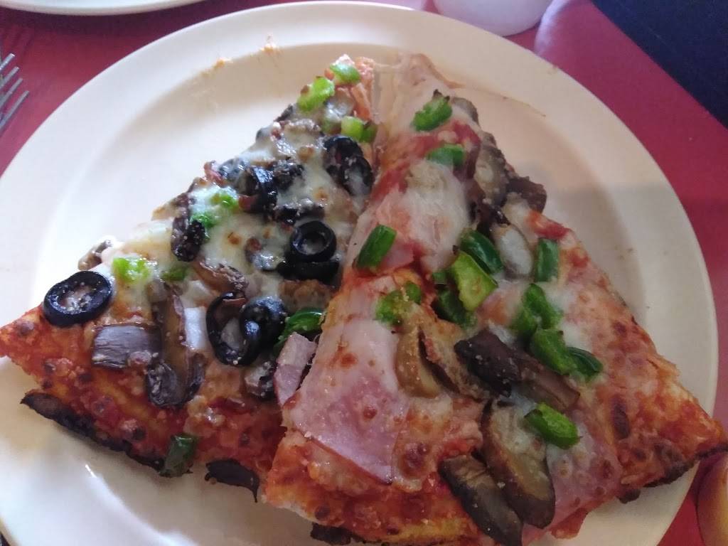 Johnnys Pizza House | meal delivery | 1120 US-80, Haughton, LA 71037, USA | 3189499412 OR +1 318-949-9412