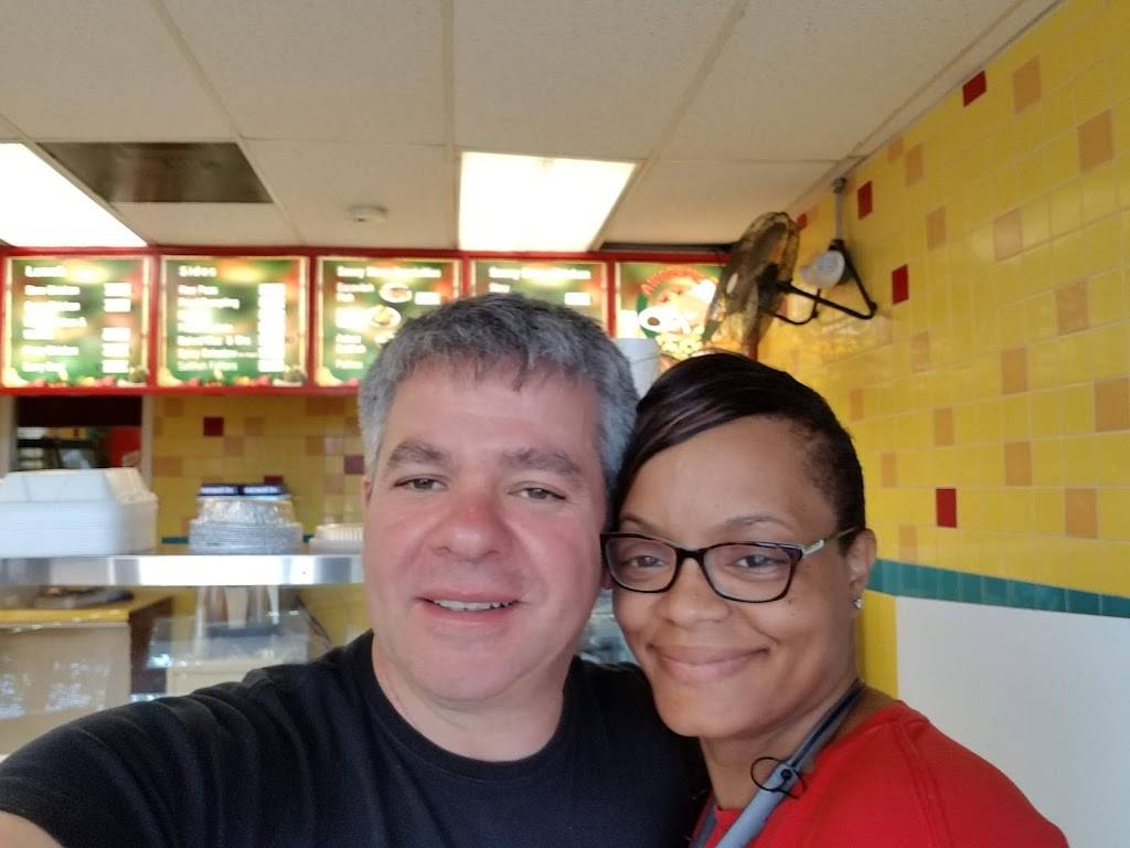 Awesome Sauce Caribbean Flavors | restaurant | 840 State St, Bridgeport, CT 06604, USA | 2035225494 OR +1 203-522-5494