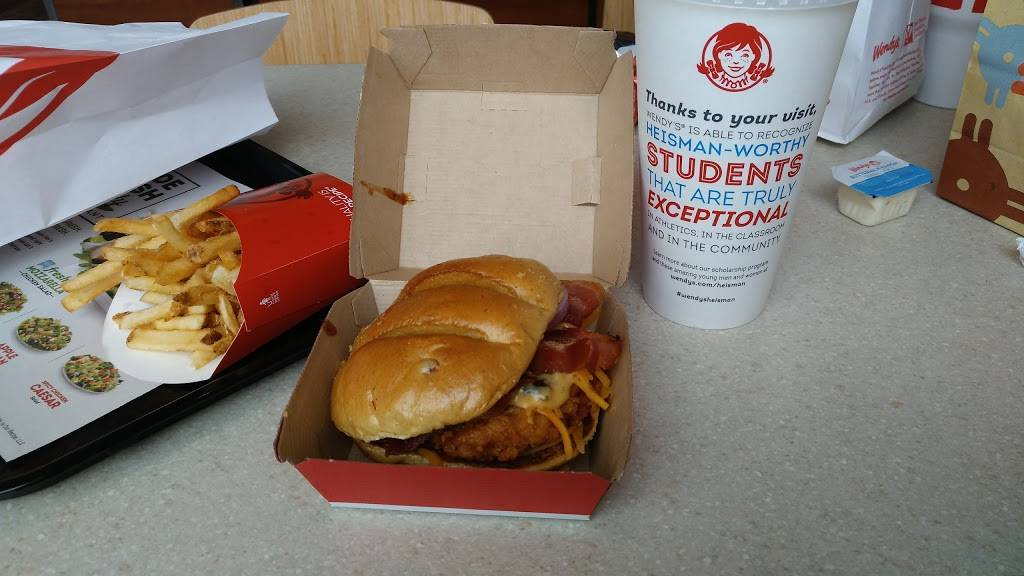 Wendys | restaurant | 6628 Kalamazoo Ave SE, Kentwood, MI 49508, USA | 6166980833 OR +1 616-698-0833