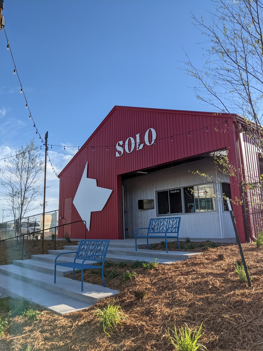 Solos Park and Pub | restaurant | 13310 Pawnee Dr, Oklahoma City, OK 73114, USA | 4058495990 OR +1 405-849-5990