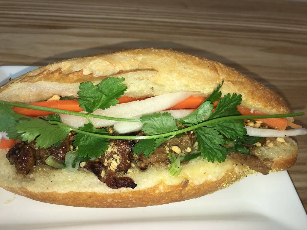 Huongs Bistro | cafe | 4225 FL-7, Lauderdale Lakes, FL 33319, USA | 7542233060 OR +1 754-223-3060