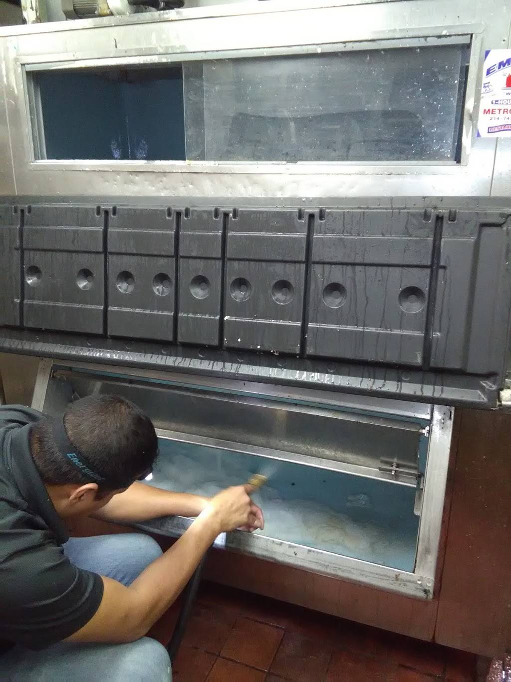 OT Tavern | restaurant | 3606 Greenville Ave, Dallas, TX 75206, USA | 2148267500 OR +1 214-826-7500