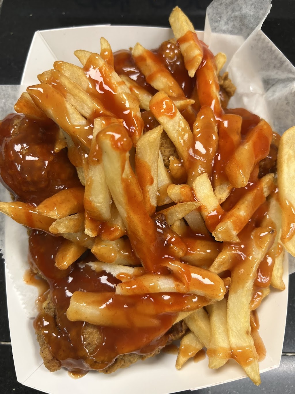 Harold’s chicken”The Fried Wing King 2” | restaurant | 3355 N Clark St, Chicago, IL 60657, USA | 7737998256 OR +1 773-799-8256