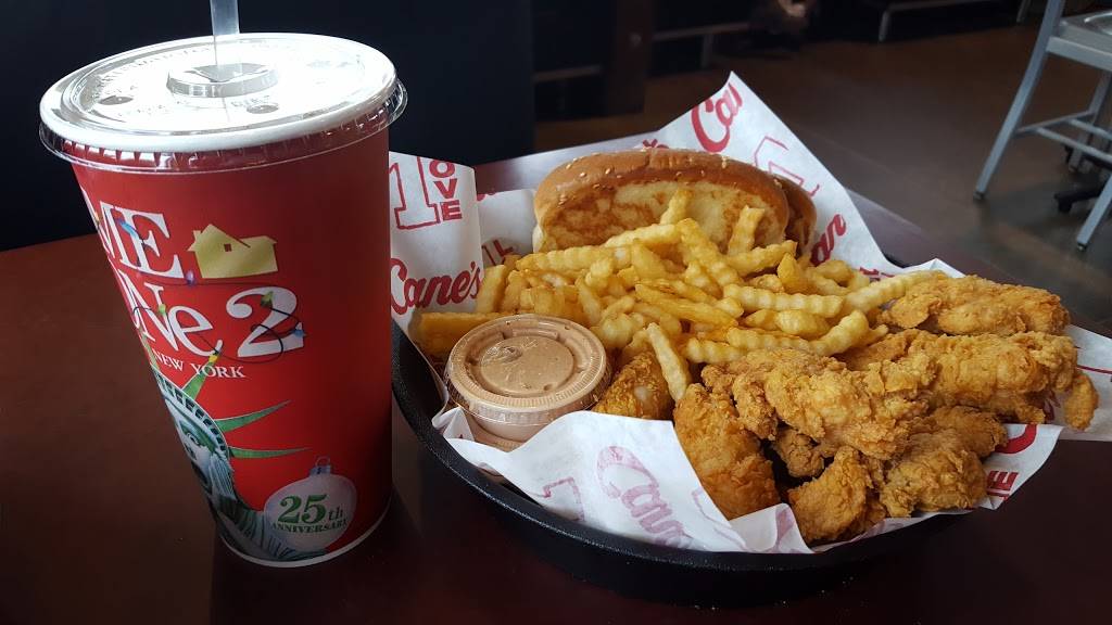 Raising Canes Chicken Fingers | meal takeaway | 2586 E League City Pkwy, League City, TX 77573, USA | 2815354784 OR +1 281-535-4784