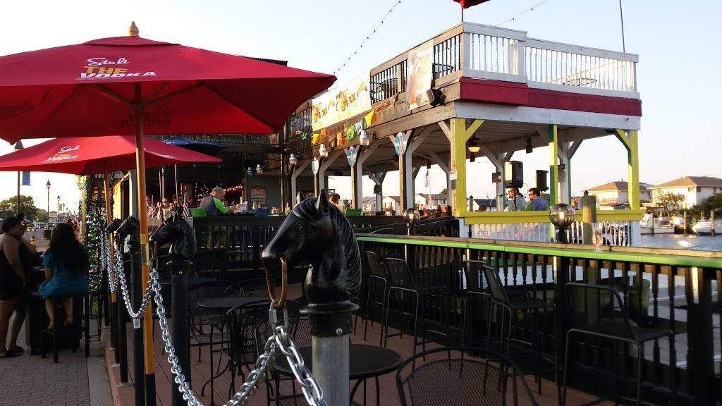 Nawlins Seafood Company | restaurant | 301 Woodcleft Ave, Freeport, NY 11520, USA | 5162068100 OR +1 516-206-8100