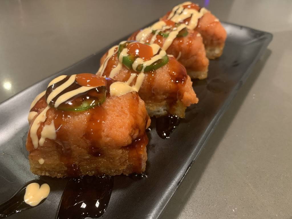 Sushi Bar On Main St | restaurant | 24328 Main St, Newhall, CA 91321, USA | 6618881313 OR +1 661-888-1313