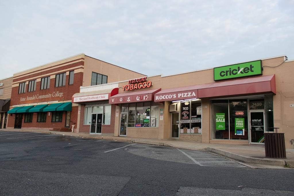 Roccos Pizzeria | restaurant | 7432 Ritchie Hwy, Glen Burnie, MD 21061, USA | 4107606526 OR +1 410-760-6526