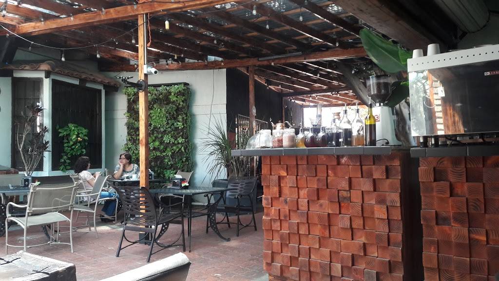 Roble De Raíz A LA MESA | restaurant | Blvd. Benito Juárez, Hacienda Floresta del Mar, 22703 Rosarito, B.C., Mexico | 016611002246 OR +52 661 100 2246