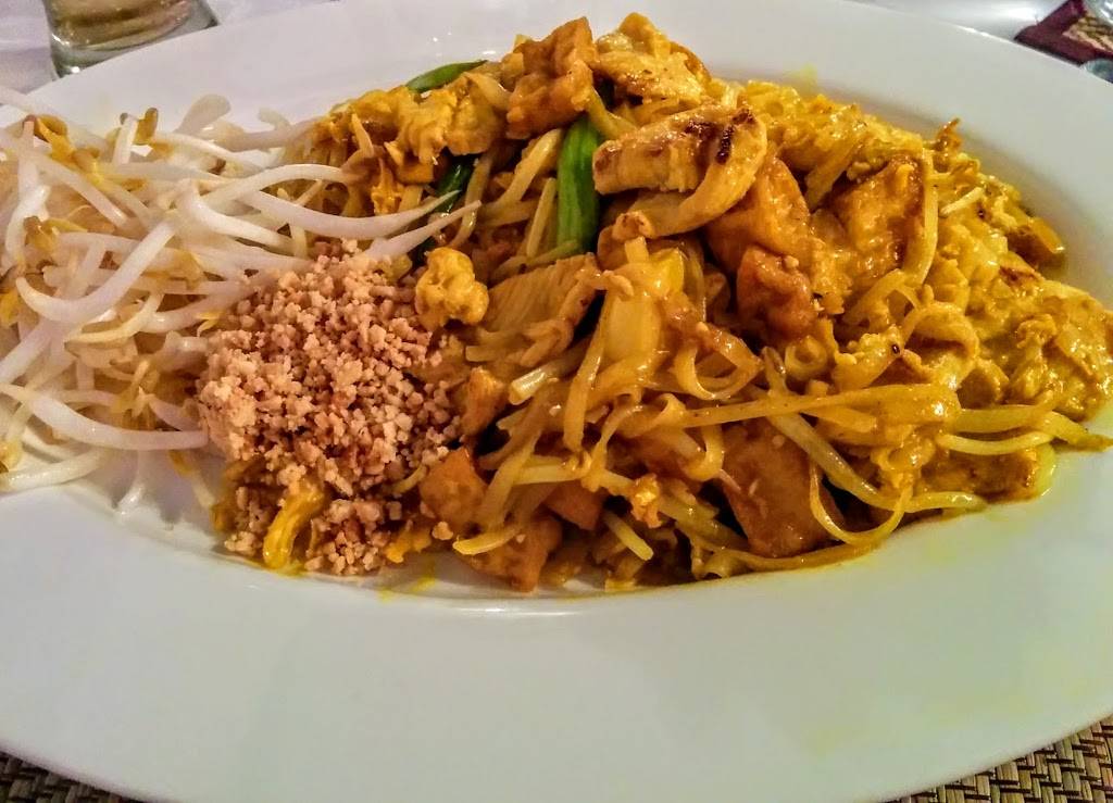 Thailandia | restaurant | 119 E Main St, Welland, ON L3B 3W5, Canada | 9057321234 OR +1 905-732-1234