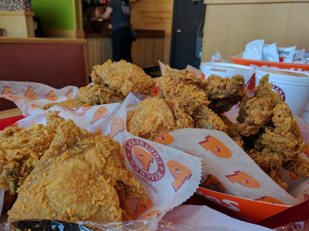 Popeyes Louisiana Kitchen | restaurant | 133-42 Whitestone Expy, Flushing, NY 11354, USA | 7188863300 OR +1 718-886-3300