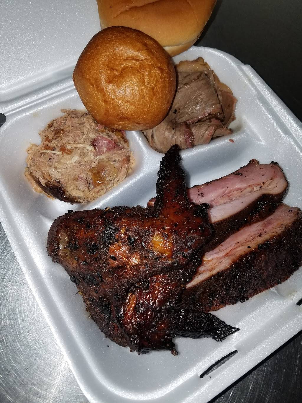 Ronnies BBQ | restaurant | 2097 New Market Rd, Henrico, VA 23231, USA | 8045071917 OR +1 804-507-1917