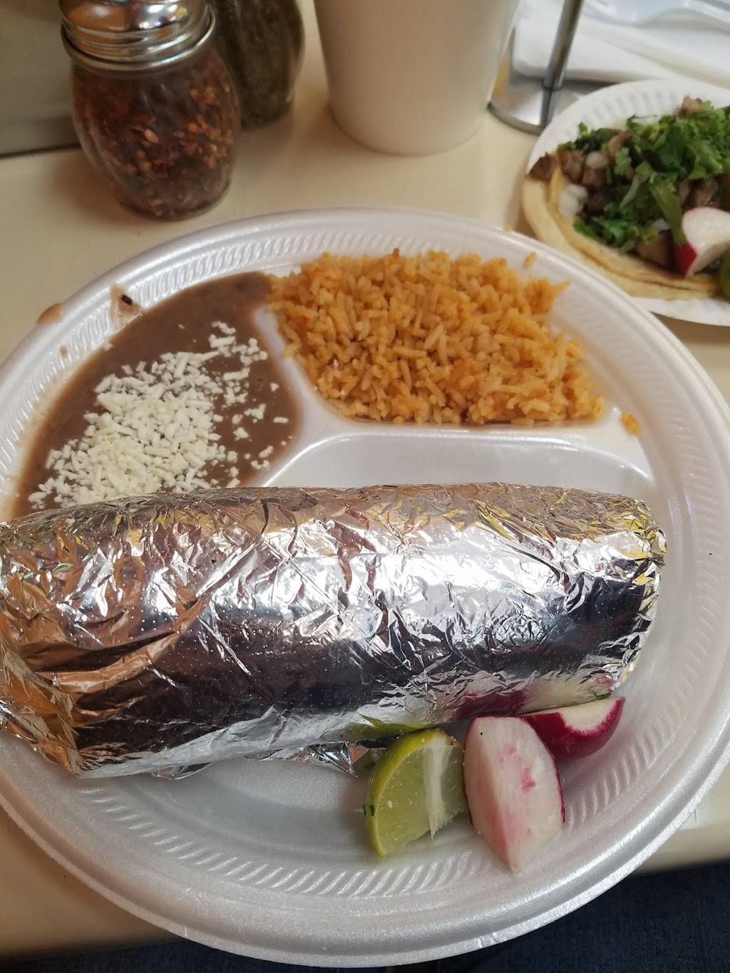 Mi Pueblito Mexican Restaurant | restaurant | 12824 Van Nuys Blvd, Pacoima, CA 91331, USA | 8188900300 OR +1 818-890-0300