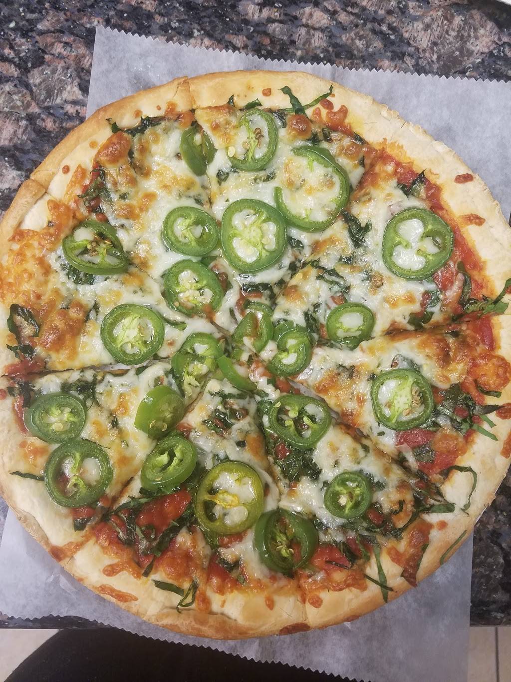 Singas Famous Pizza | meal delivery | 6353 108th St, Forest Hills, NY 11375, USA | 7184593441 OR +1 718-459-3441