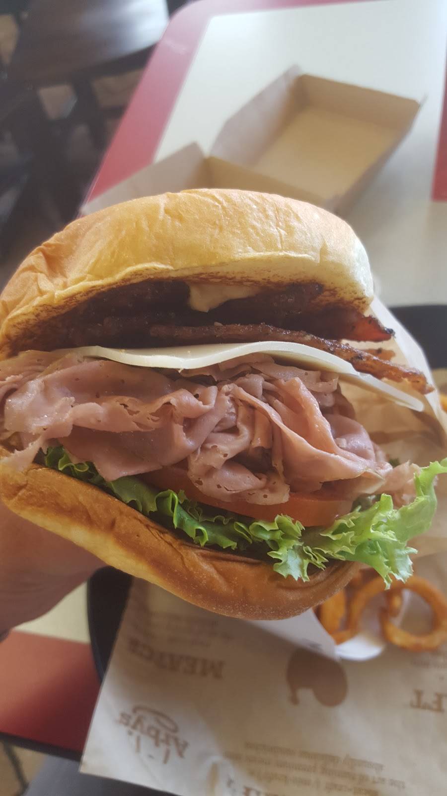 Arbys | meal takeaway | 510 S Broadway Blvd, Salina, KS 67401, USA | 7858271341 OR +1 785-827-1341