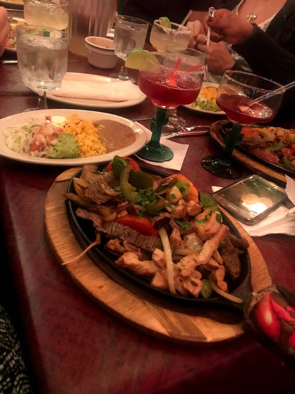 La Lomita Dos | restaurant | 308 Pennsylvania Ave SE, Washington, DC 20003, USA | 2025440616 OR +1 202-544-0616