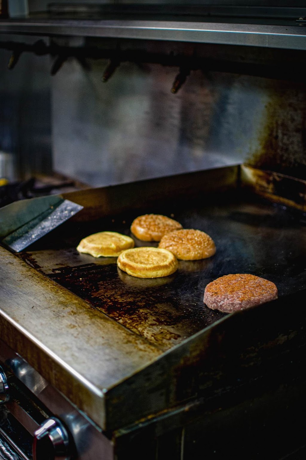 KDs Kitchen | restaurant | 2218 Broadview Rd, Cleveland, OH 44109, USA | 4406796834 OR +1 440-679-6834