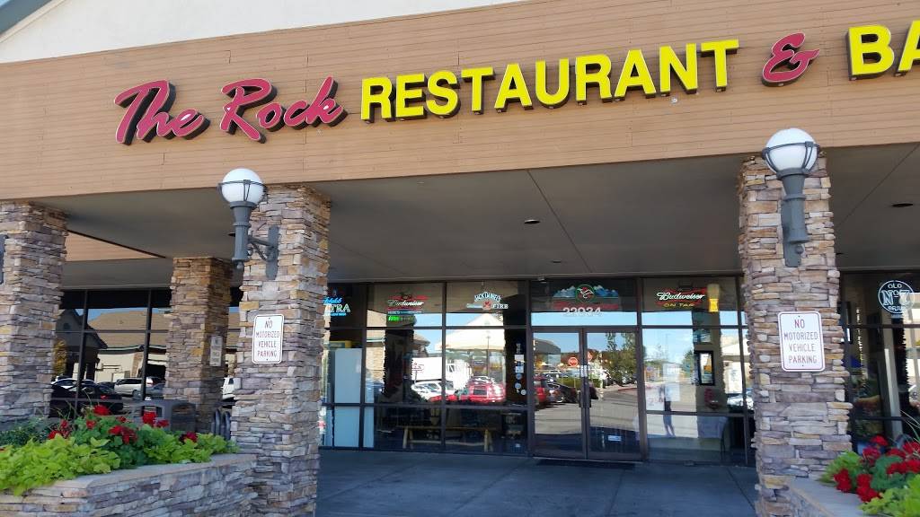 The Rock Restaurant and Bar | restaurant | 22934 E Smoky Hill Rd, Aurora, CO 80016, USA | 3036907934 OR +1 303-690-7934