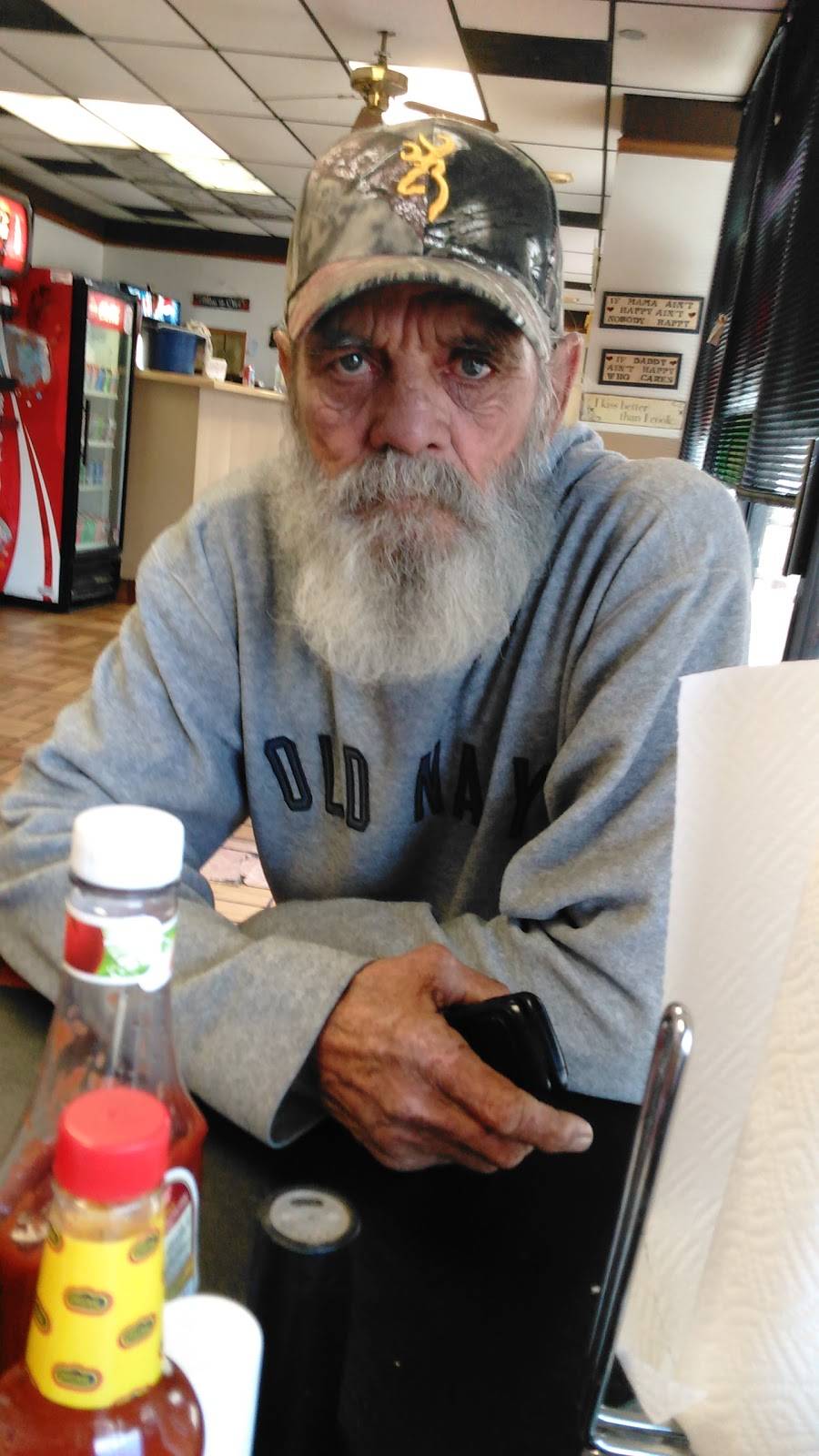 Fishs Wings Shack | restaurant | 326 Washington St, Ripley, TN 38063, USA | 7316350528 OR +1 731-635-0528