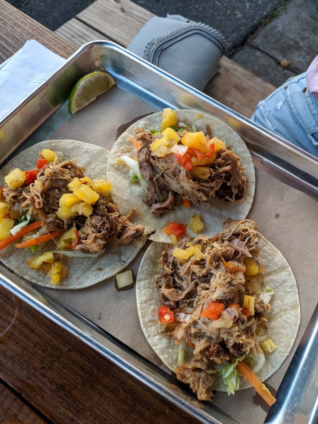 Radio Radio | restaurant | 24 Clinton Ave, Huntington, NY 11743, USA | 6319232622 OR +1 631-923-2622