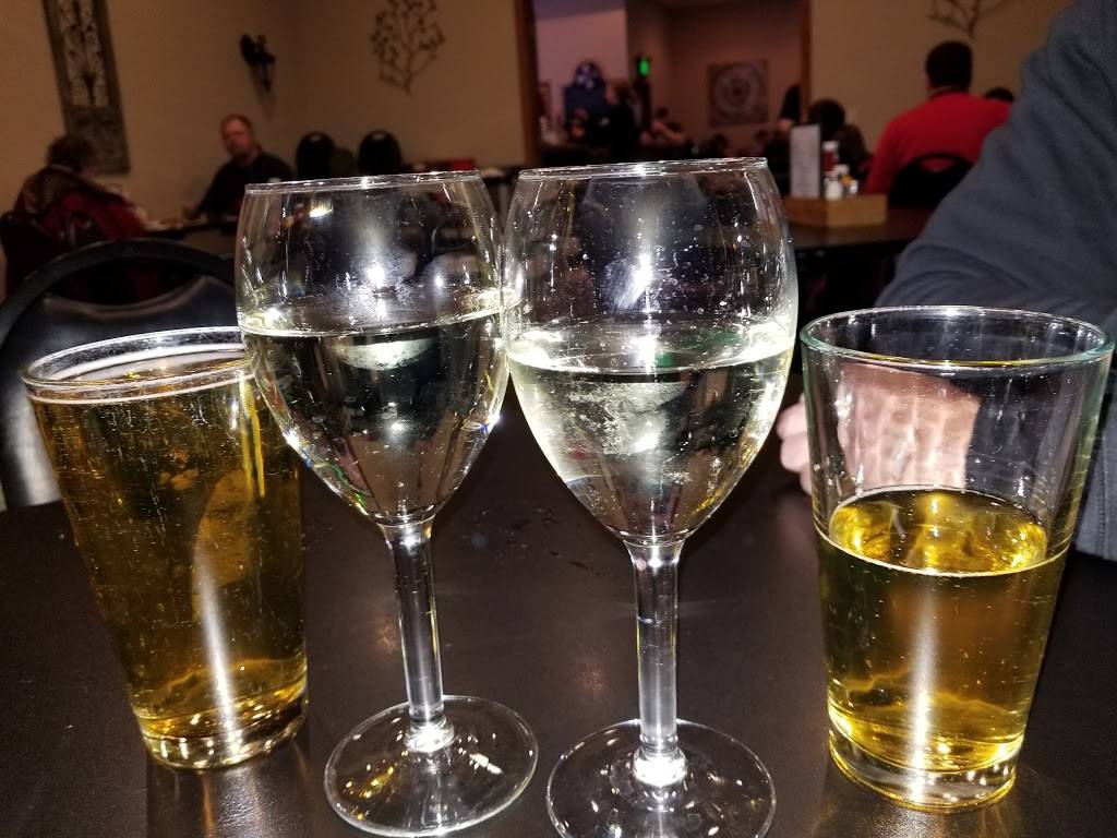 BB Jacks | restaurant | 300 E Holum St, DeForest, WI 53532, USA | 6088469000 OR +1 608-846-9000