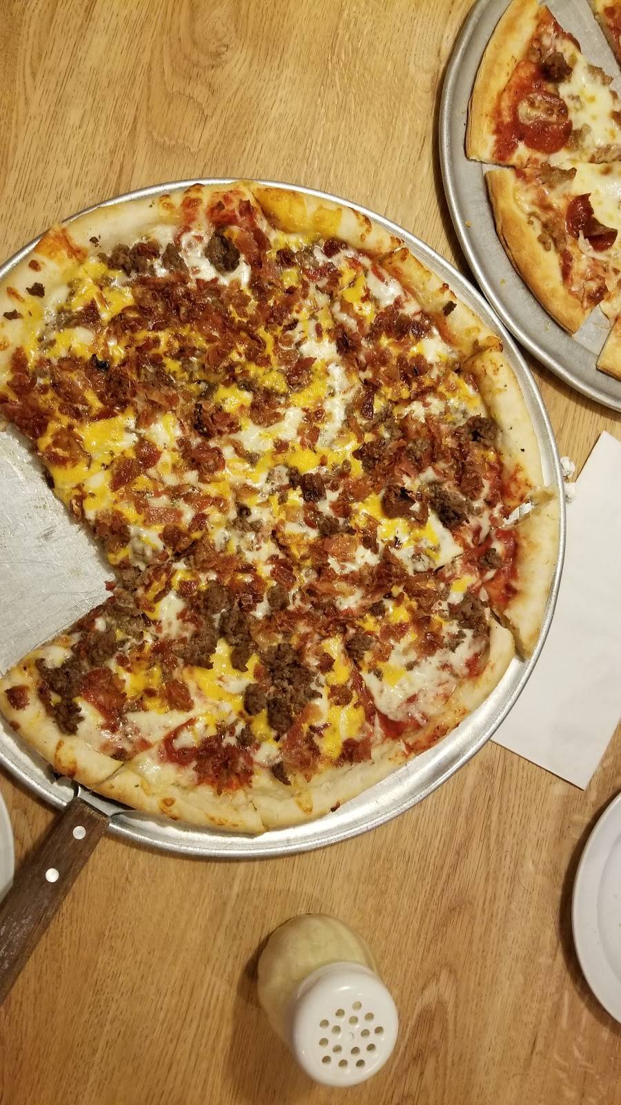 Alfonsos Pizza | restaurant | 514 N Main St, Carrollton, IL 62016, USA | 2179425513 OR +1 217-942-5513