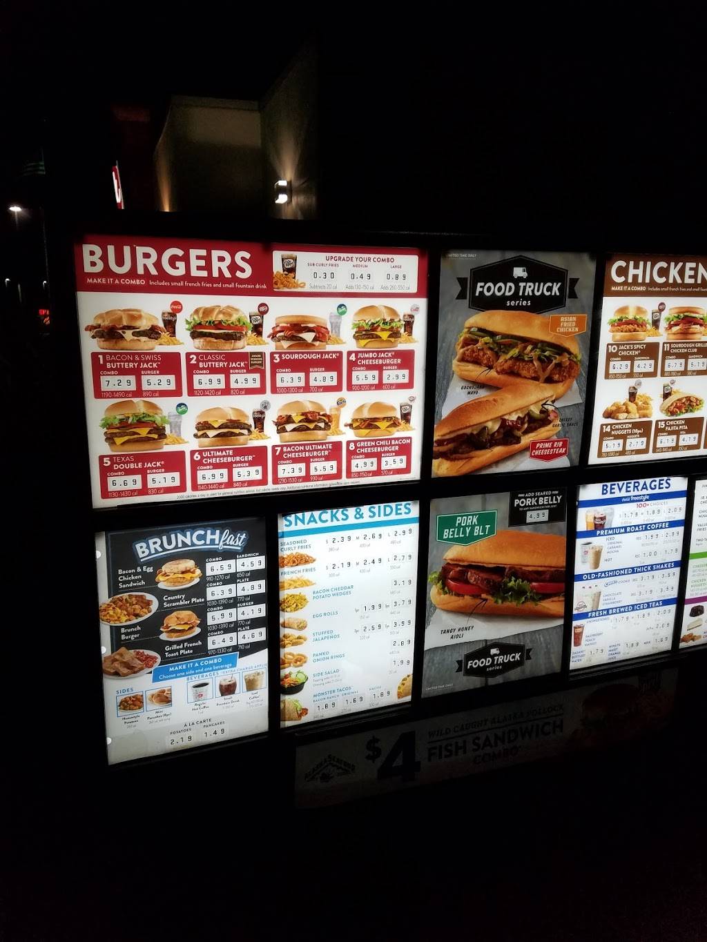 Jack in the Box | restaurant | 8040 N Mesa St, El Paso, TX 79932, USA | 9157604995 OR +1 915-760-4995