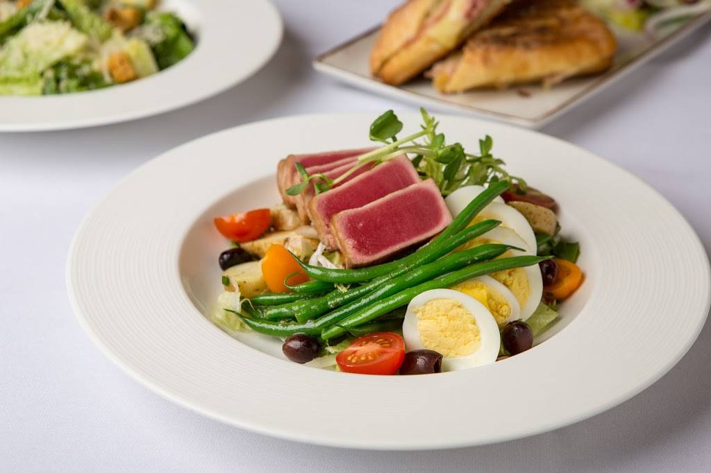 Black Angus Steakhouse | restaurant | 3250 Bloor St W Unit 126, Etobicoke, ON M8X 2X4, Canada | 4162337406 OR +1 416-233-7406