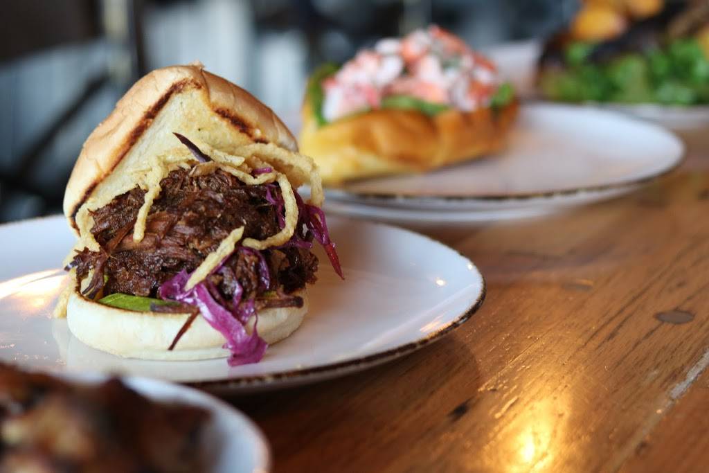 District 118 Kitchen & Bar | restaurant | 118 Needham St, Newton, MA 02464, USA | 6177950136 OR +1 617-795-0136