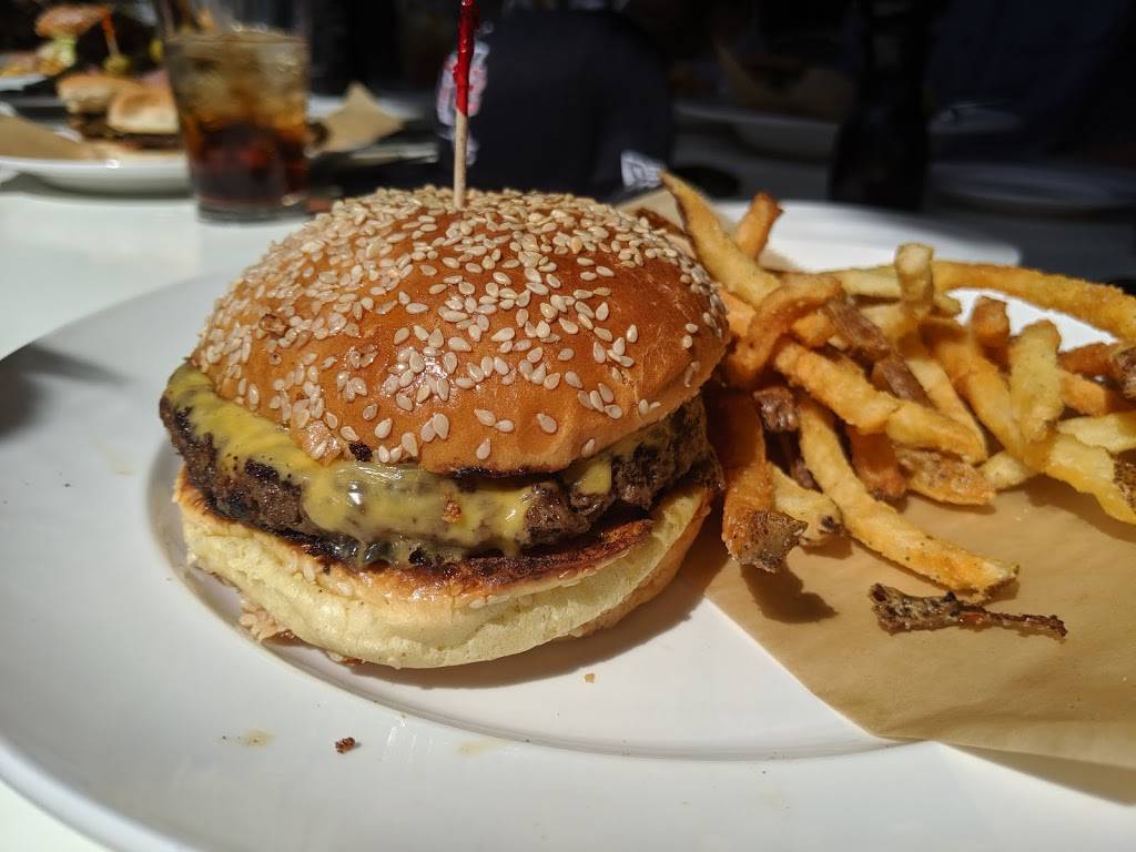 Burntwood Tavern North Olmsted | restaurant | 5600 Great Northern Blvd, North Olmsted, OH 44070, USA | 4404559428 OR +1 440-455-9428