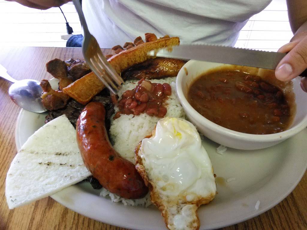 Sabores De Mi Tierra | restaurant | 12239 SW 112th St, Miami, FL 33186, USA | 3055955965 OR +1 305-595-5965